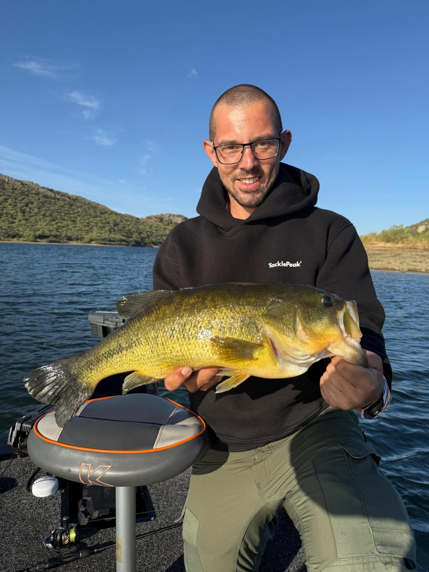 Schwarzbarsch angeln Orellana Stausee