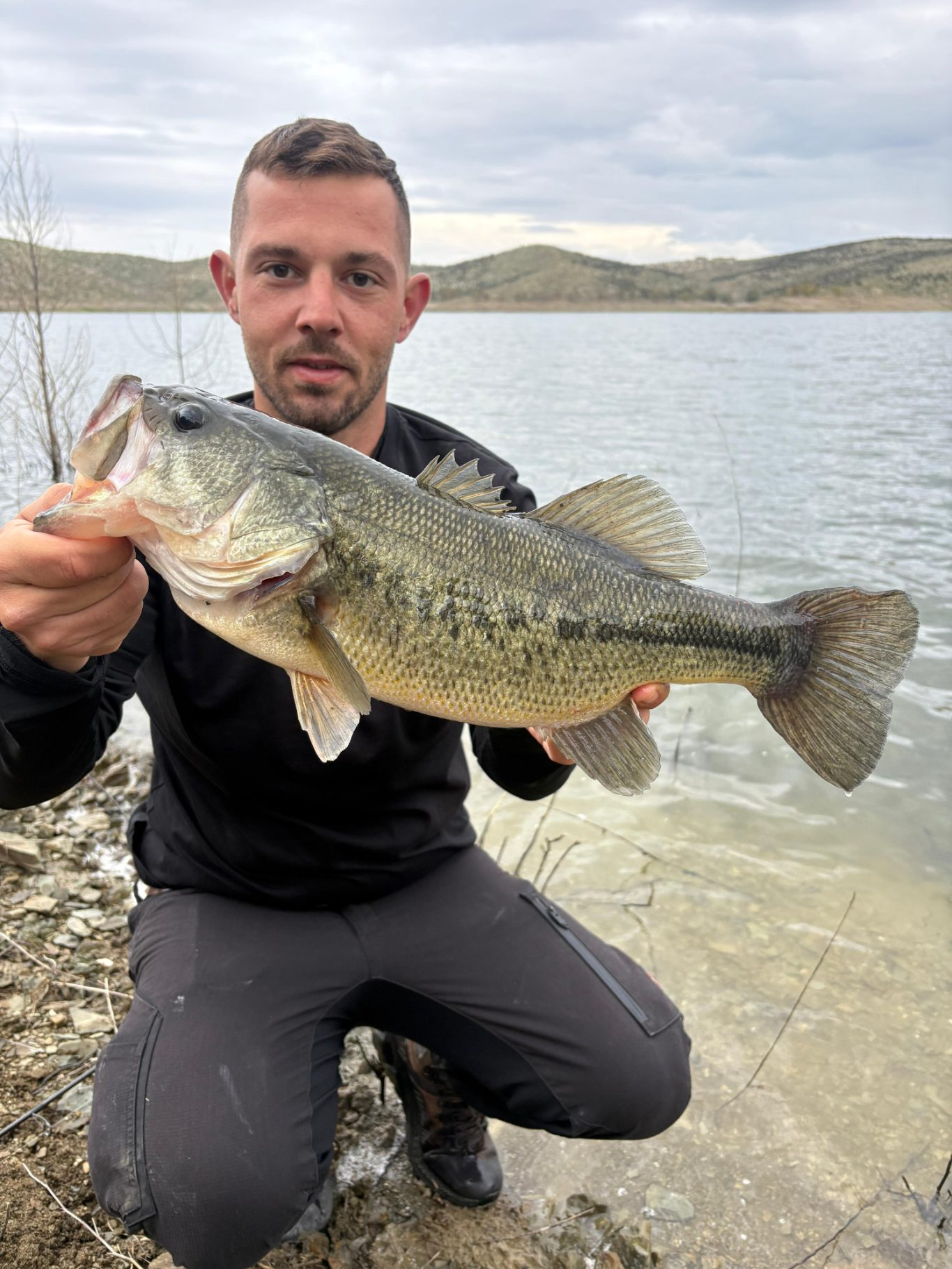 Schwarzbarsch angeln Orellana Stausee